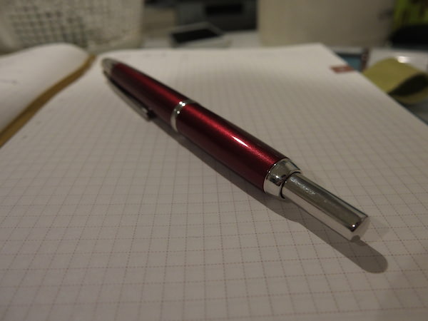 キャップレス 万年筆はノック式になるだけで最高に手軽で使いやすい ２