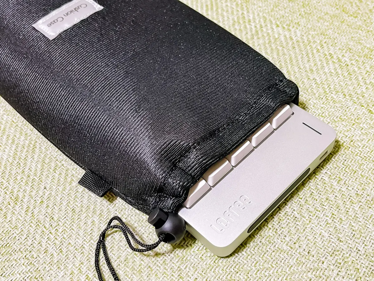 Lofree Flow2用ケースには100均のペットボトルカバーが最適だ - あなた